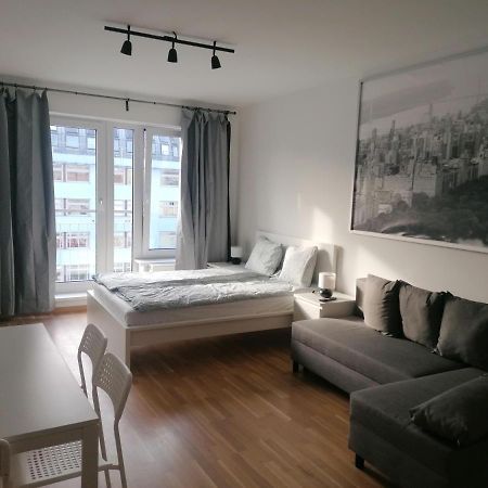 Brand New Studio Apartment #71 With Free Secure Parking In The Center Prag Exterior foto